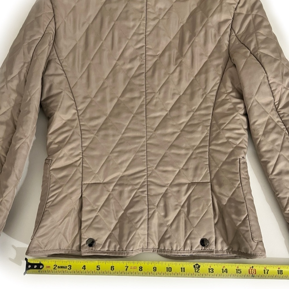 Burberry Quilted Jacket - Picture 7 of 12